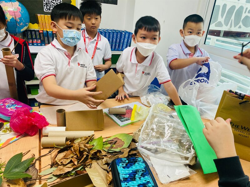 Year 4 students using recycle items to create their project