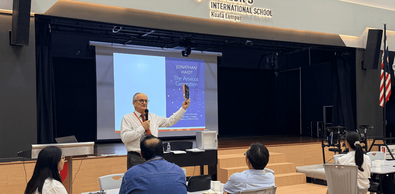 Mr Peter Wells sharing insights at a parent workshop on screen time and children’s wellbeing at Taylor’s International School Kuala Lumpur.